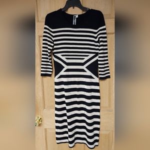 Julian Taylor Medium Black Beige Dress‎